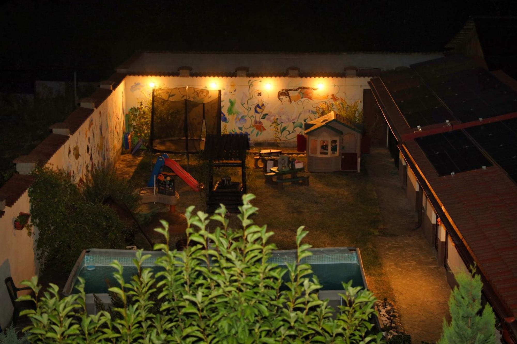 Pensiunea Giovani Targu Jiu Exterior photo